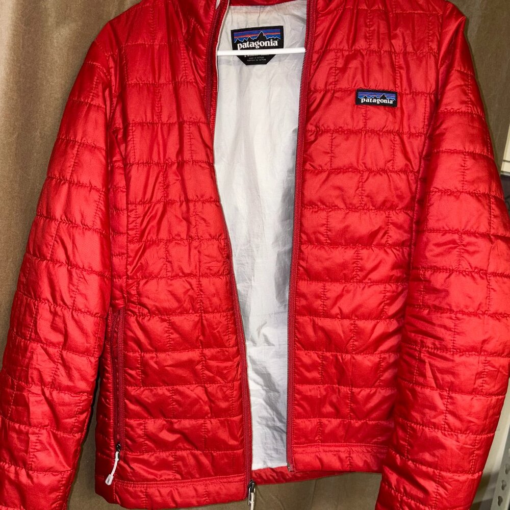 Patagonia Red puffer